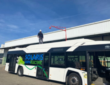 Potence antichute Installation d'une potence antichute pour travaux sur toit d'un bus